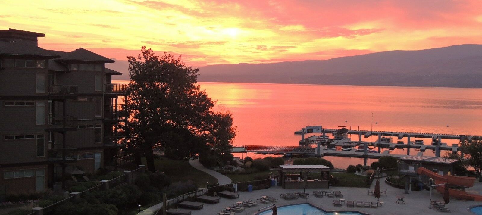 The Cove Lakeside Resort West Kelowna Exterior photo